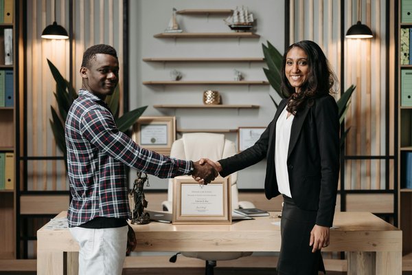 Découvrez comment le marketing multicanal propulse votre ROI vers de nouveaux sommets !